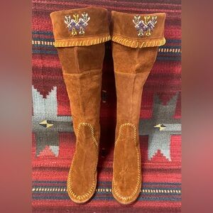 Vintage Aldo Southwestern Tall Moccasin Wedge Beaded shade/Leather Festival Boot